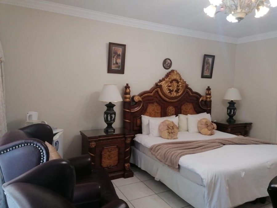 9 Bedroom Property for Sale in West End Northern Cape